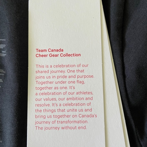 lululemon Women's Love Crew t-shirt - Picture 5 of 6